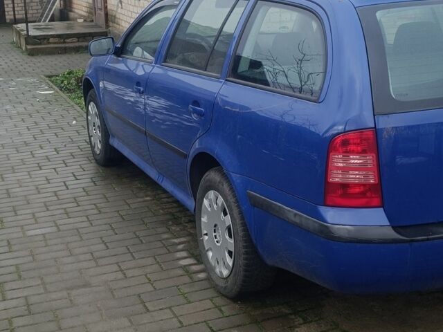 Синий Шкода Октавия, объемом двигателя 1.6 л и пробегом 270 тыс. км за 6200 $, фото 2 на Automoto.ua