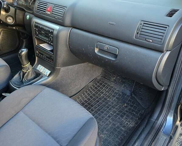 Синій Шкода Октавія, об'ємом двигуна 1.6 л та пробігом 189 тис. км за 5200 $, фото 6 на Automoto.ua