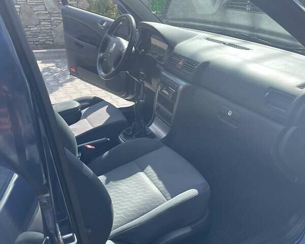 Синій Шкода Октавія, об'ємом двигуна 1.6 л та пробігом 209 тис. км за 4450 $, фото 12 на Automoto.ua