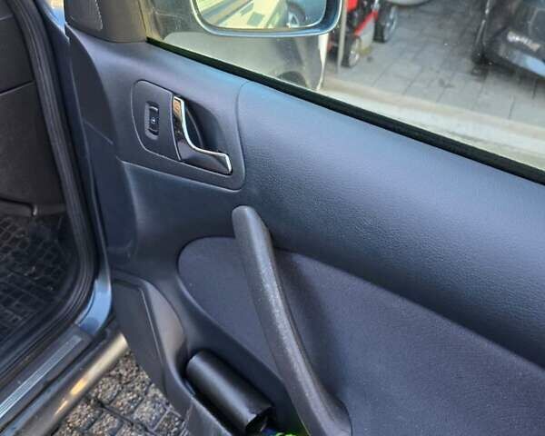 Синій Шкода Октавія, об'ємом двигуна 1.6 л та пробігом 189 тис. км за 5200 $, фото 15 на Automoto.ua