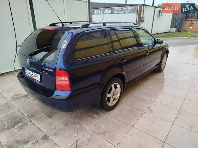 Синий Шкода Октавия, объемом двигателя 1.6 л и пробегом 264 тыс. км за 3999 $, фото 6 на Automoto.ua