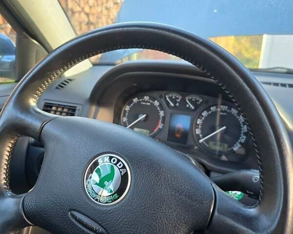 Синій Шкода Октавія, об'ємом двигуна 1.6 л та пробігом 189 тис. км за 5200 $, фото 8 на Automoto.ua