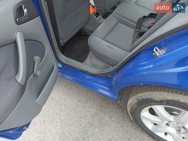 Синій Шкода Октавія, об'ємом двигуна 1.6 л та пробігом 172 тис. км за 3800 $, фото 18 на Automoto.ua