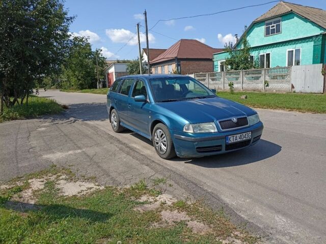 Шкода Октавия 2004 в Прилуках на Automoto.ua Синий Шкода Октавия, объемом двигателя 1.9 л и пробегом 300 тыс. км за 2299 $, фото 3 на Automoto.ua