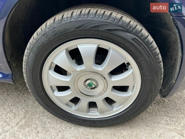 Синій Шкода Октавія, об'ємом двигуна 1.6 л та пробігом 249 тис. км за 5200 $, фото 14 на Automoto.ua