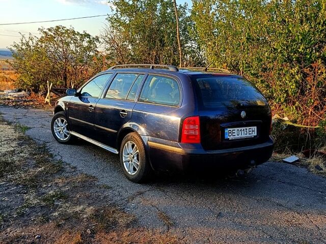 Синий Шкода Октавия, объемом двигателя 1.6 л и пробегом 178 тыс. км за 4200 $, фото 1 на Automoto.ua