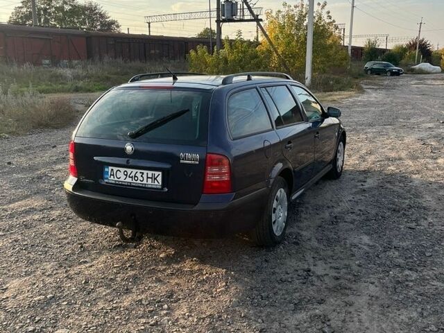 Синий Шкода Октавия, объемом двигателя 1.6 л и пробегом 390 тыс. км за 3200 $, фото 3 на Automoto.ua