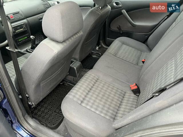 Синий Шкода Октавия, объемом двигателя 1.6 л и пробегом 186 тыс. км за 5600 $, фото 11 на Automoto.ua