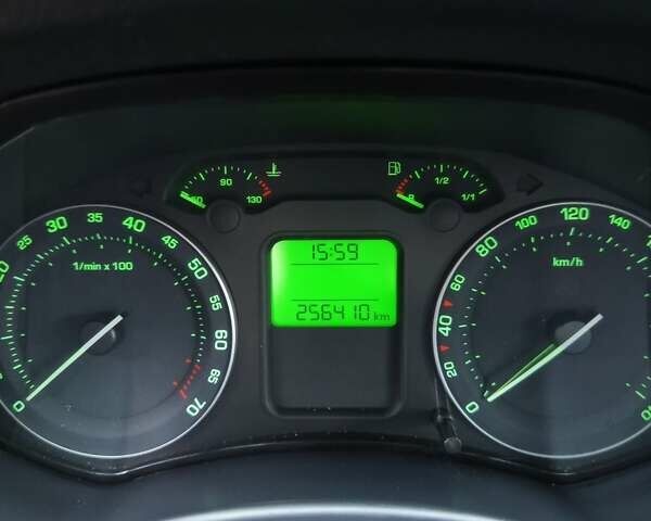 Синий Шкода Октавия, объемом двигателя 1.6 л и пробегом 256 тыс. км за 5600 $, фото 32 на Automoto.ua