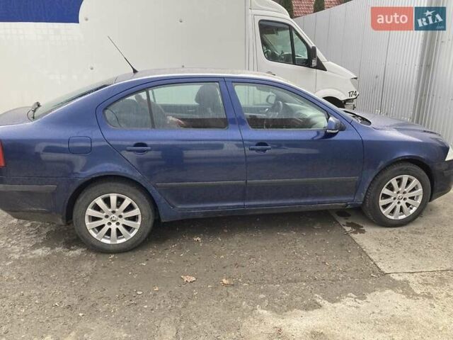 Синий Шкода Октавия, объемом двигателя 1.6 л и пробегом 330 тыс. км за 4300 $, фото 2 на Automoto.ua