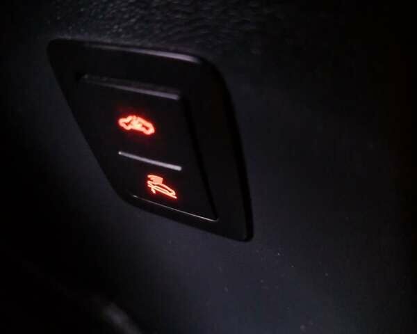 Синий Шкода Октавия, объемом двигателя 1.6 л и пробегом 256 тыс. км за 5600 $, фото 38 на Automoto.ua