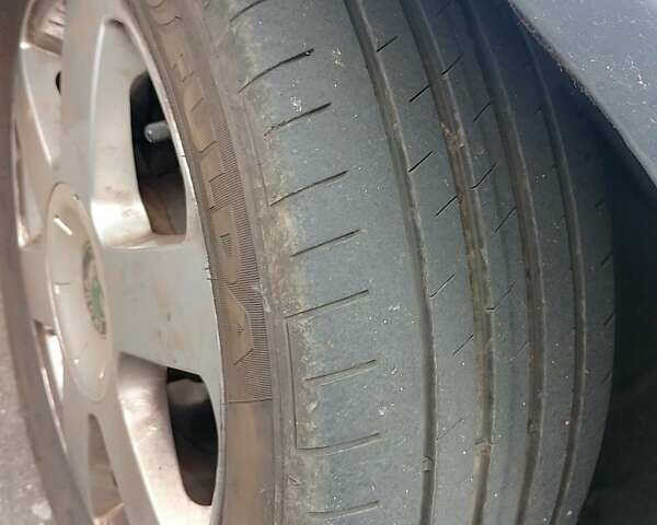 Синий Шкода Октавия, объемом двигателя 2 л и пробегом 177 тыс. км за 3115 $, фото 6 на Automoto.ua