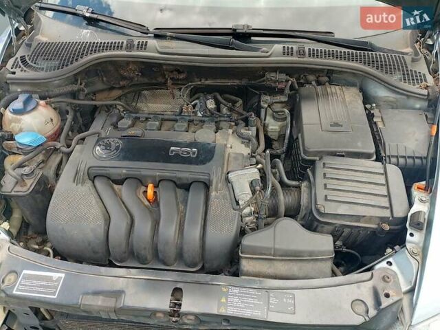 Синий Шкода Октавия, объемом двигателя 2 л и пробегом 207 тыс. км за 2901 $, фото 4 на Automoto.ua