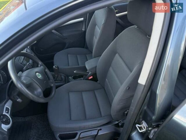 Синій Шкода Октавія, об'ємом двигуна 1.6 л та пробігом 149 тис. км за 5200 $, фото 23 на Automoto.ua