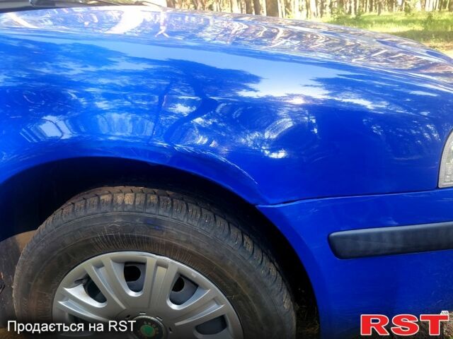 Синий Шкода Октавия, объемом двигателя 1.6 л и пробегом 200 тыс. км за 4800 $, фото 4 на Automoto.ua