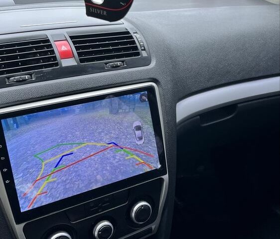 Синий Шкода Октавия, объемом двигателя 1.6 л и пробегом 275 тыс. км за 5300 $, фото 5 на Automoto.ua