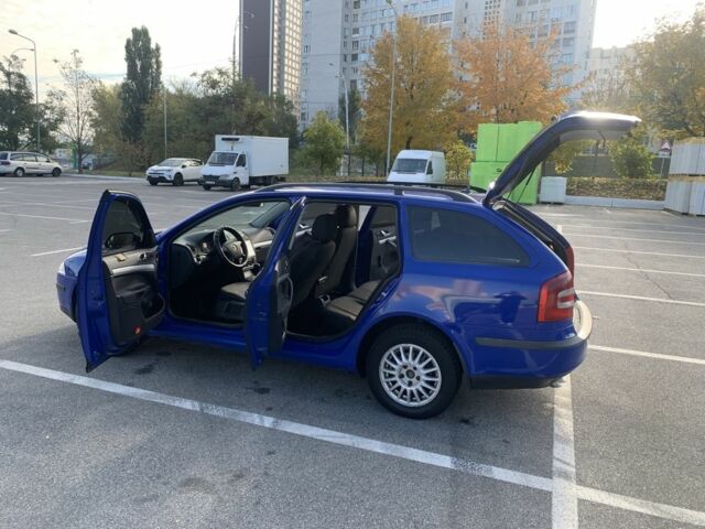 Синий Шкода Октавия, объемом двигателя 1.6 л и пробегом 240 тыс. км за 4500 $, фото 9 на Automoto.ua