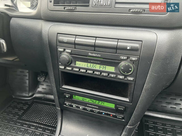Синий Шкода Октавия, объемом двигателя 1.6 л и пробегом 186 тыс. км за 5600 $, фото 15 на Automoto.ua