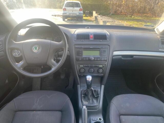 Шкода Октавия 2005 в Сумах на Automoto.ua Синий Шкода Октавия, объемом двигателя 1.9 л и пробегом 295 тыс. км за 2750 $, фото 6 на Automoto.ua