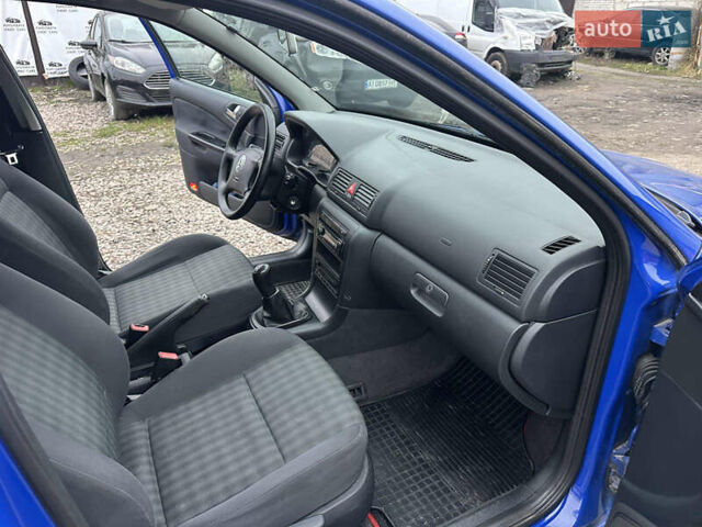 Синий Шкода Октавия, объемом двигателя 1.6 л и пробегом 220 тыс. км за 5800 $, фото 11 на Automoto.ua