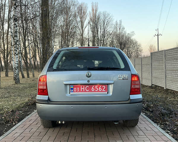 Синий Шкода Октавия, объемом двигателя 1.6 л и пробегом 203 тыс. км за 5450 $, фото 3 на Automoto.ua