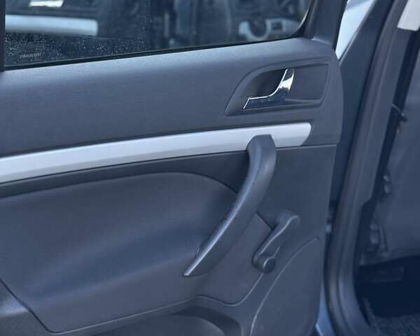 Синій Шкода Октавія, об'ємом двигуна 1.6 л та пробігом 149 тис. км за 5200 $, фото 11 на Automoto.ua