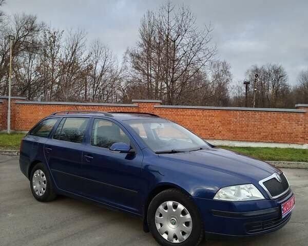 Синий Шкода Октавия, объемом двигателя 1.6 л и пробегом 256 тыс. км за 5600 $, фото 11 на Automoto.ua