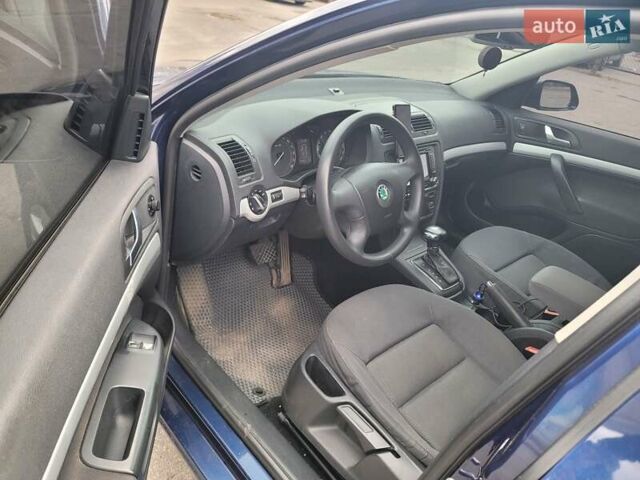 Синий Шкода Октавия, объемом двигателя 1.9 л и пробегом 250 тыс. км за 6500 $, фото 9 на Automoto.ua
