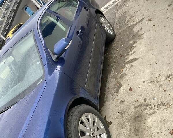 Синий Шкода Октавия, объемом двигателя 1.6 л и пробегом 330 тыс. км за 4300 $, фото 5 на Automoto.ua