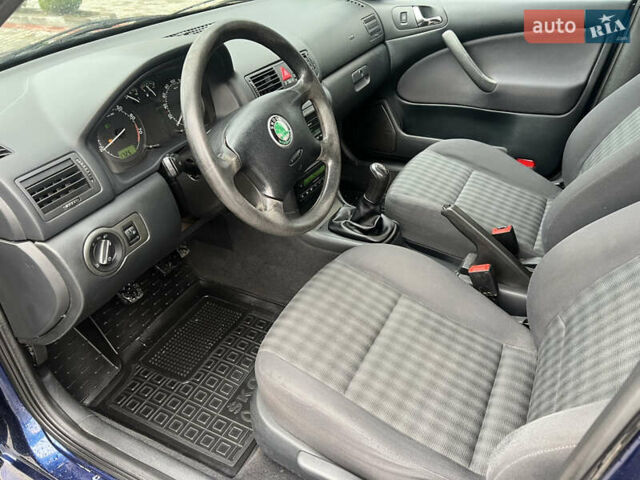 Синий Шкода Октавия, объемом двигателя 1.6 л и пробегом 186 тыс. км за 5600 $, фото 10 на Automoto.ua