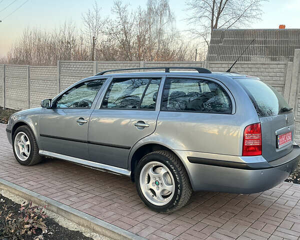 Синий Шкода Октавия, объемом двигателя 1.6 л и пробегом 203 тыс. км за 5450 $, фото 5 на Automoto.ua