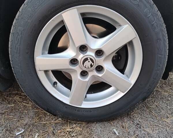 Синий Шкода Октавия, объемом двигателя 1.6 л и пробегом 208 тыс. км за 6450 $, фото 19 на Automoto.ua