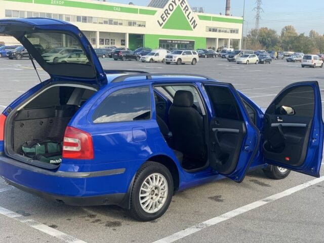 Синий Шкода Октавия, объемом двигателя 1.6 л и пробегом 240 тыс. км за 4500 $, фото 7 на Automoto.ua