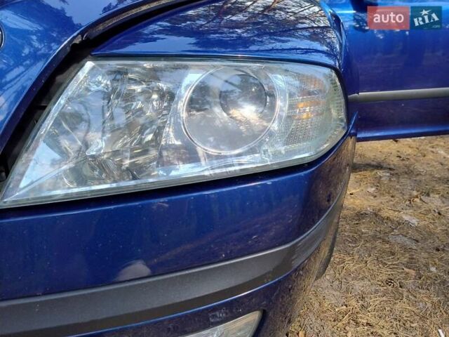 Синий Шкода Октавия, объемом двигателя 1.6 л и пробегом 208 тыс. км за 6450 $, фото 8 на Automoto.ua