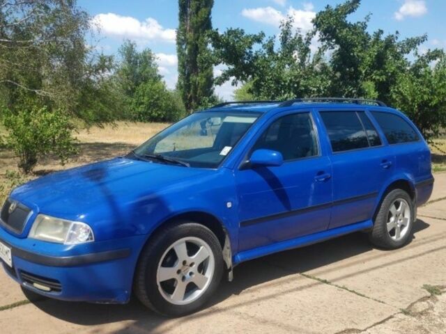 Синий Шкода Октавия, объемом двигателя 0 л и пробегом 56 тыс. км за 3800 $, фото 3 на Automoto.ua