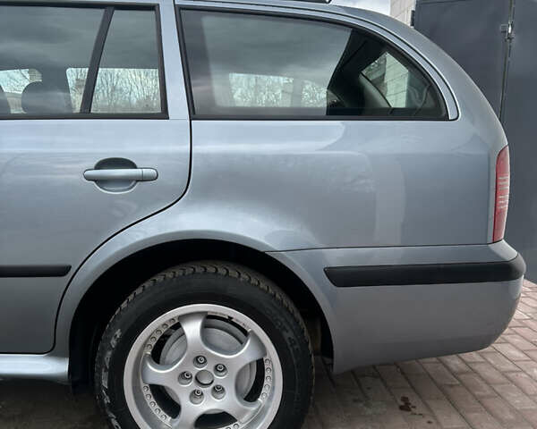 Синий Шкода Октавия, объемом двигателя 1.6 л и пробегом 203 тыс. км за 5499 $, фото 43 на Automoto.ua