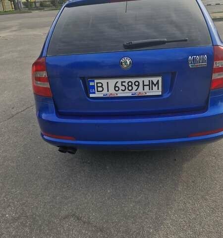 Синий Шкода Октавия, объемом двигателя 2 л и пробегом 205 тыс. км за 6000 $, фото 3 на Automoto.ua