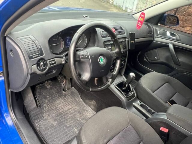 Синій Шкода Октавія, об'ємом двигуна 2 л та пробігом 362 тис. км за 4999 $, фото 16 на Automoto.ua