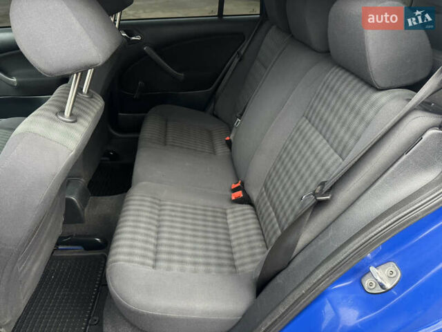 Синий Шкода Октавия, объемом двигателя 1.6 л и пробегом 258 тыс. км за 5350 $, фото 35 на Automoto.ua