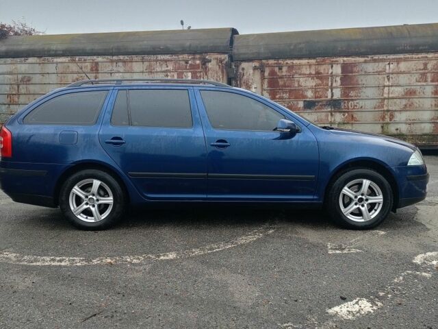 Синий Шкода Октавия, объемом двигателя 0 л и пробегом 208 тыс. км за 6500 $, фото 3 на Automoto.ua