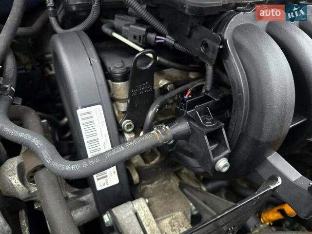 Синій Шкода Октавія, об'ємом двигуна 1.6 л та пробігом 194 тис. км за 6500 $, фото 155 на Automoto.ua