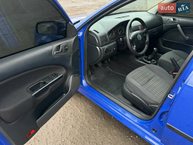 Синий Шкода Октавия, объемом двигателя 1.6 л и пробегом 258 тыс. км за 5350 $, фото 25 на Automoto.ua