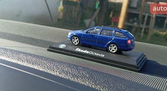 Синий Шкода Октавия, объемом двигателя 1.6 л и пробегом 226 тыс. км за 7000 $, фото 10 на Automoto.ua