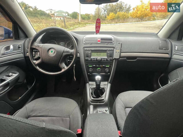 Шкода Октавия 2006 в Белой Церкве на Automoto.ua Синий Шкода Октавия, объемом двигателя 1.97 л и пробегом 365 тыс. км за 4999 $, фото 16 на Automoto.ua
