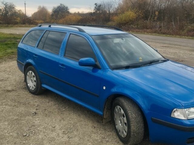 Синий Шкода Октавия, объемом двигателя 1.9 л и пробегом 320 тыс. км за 5700 $, фото 2 на Automoto.ua