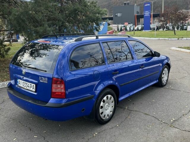 Синий Шкода Октавия, объемом двигателя 1.6 л и пробегом 371 тыс. км за 4200 $, фото 4 на Automoto.ua
