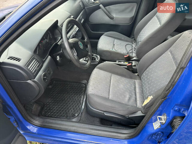 Синий Шкода Октавия, объемом двигателя 1.9 л и пробегом 349 тыс. км за 5000 $, фото 8 на Automoto.ua