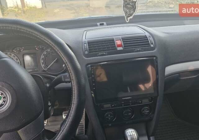 Шкода Октавия 2006 в Миргороде на Automoto.ua Синий Шкода Октавия, объемом двигателя 1.98 л и пробегом 202 тыс. км за 7000 $, фото 14 на Automoto.ua