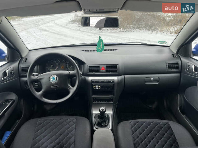 Синий Шкода Октавия, объемом двигателя 1.6 л и пробегом 260 тыс. км за 5000 $, фото 6 на Automoto.ua