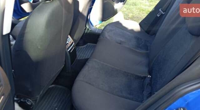 Синий Шкода Октавия, объемом двигателя 1.6 л и пробегом 226 тыс. км за 7000 $, фото 12 на Automoto.ua